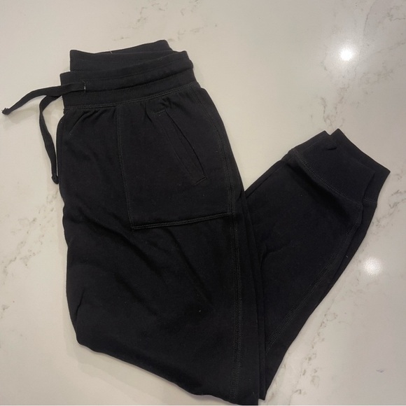 NWOT Old Navy Women’s Black Jogger Pants w Pockets - Picture 2 of 10
